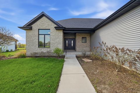 Tiny photo for 718 Independence Avenue, Sycamore, IL 60178 (MLS # 12623656)