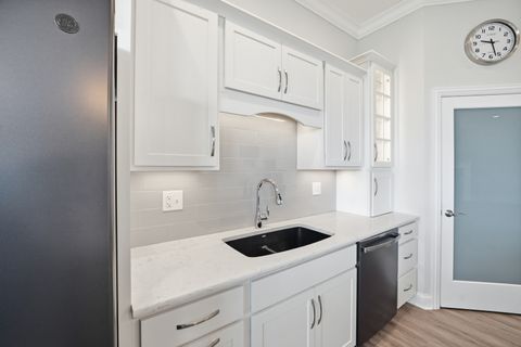 Tiny photo for 718 Independence Avenue, Sycamore, IL 60178 (MLS # 12623656)