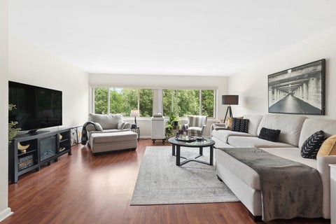 Tiny photo for 2634 Central Drive #2E, Flossmoor, IL 60422 (MLS # 12696060)