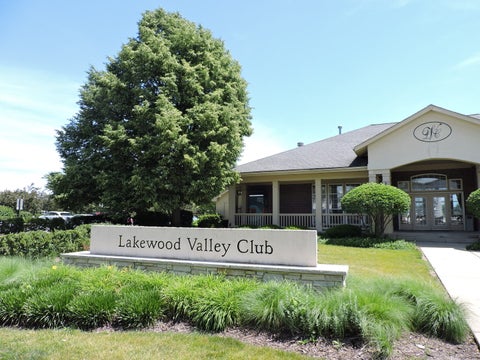 Tiny photo for 2480 Frost Drive, Aurora, IL 60503 (MLS # 12661537)