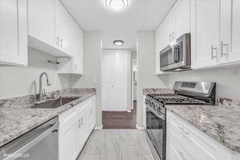Tiny photo for 1103 Miller Lane #105, Buffalo Grove, IL 60089 (MLS # 12704686)