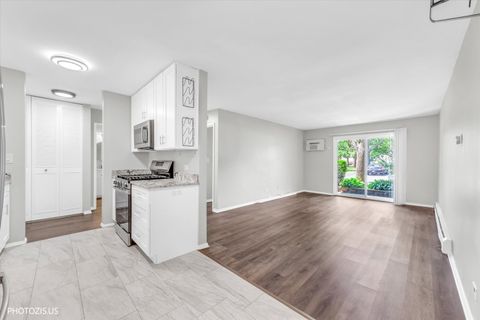 Tiny photo for 1103 Miller Lane #105, Buffalo Grove, IL 60089 (MLS # 12704686)