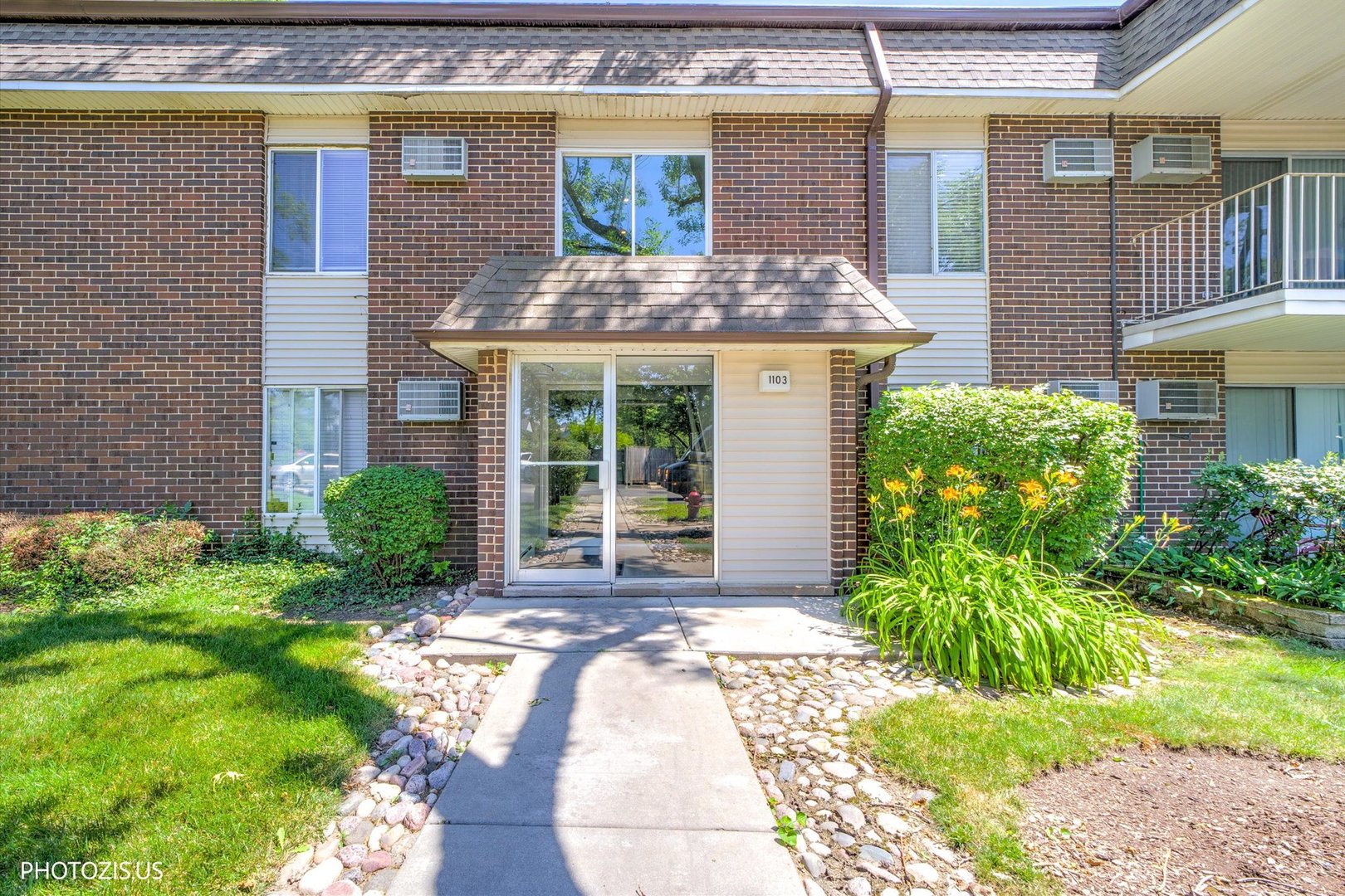 1103 Miller Lane 105