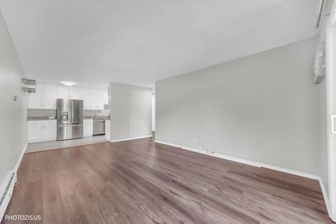 Tiny photo for 1103 Miller Lane #105, Buffalo Grove, IL 60089 (MLS # 12704686)