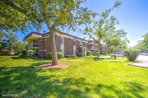 Tiny photo for 1103 Miller Lane #105, Buffalo Grove, IL 60089 (MLS # 12704686)