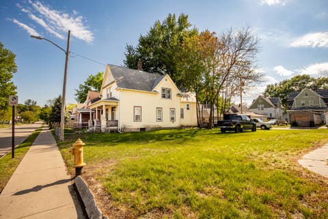 Tiny photo for 1030 15TH Street, Rock Island, IL 61201 (MLS # 12639194)