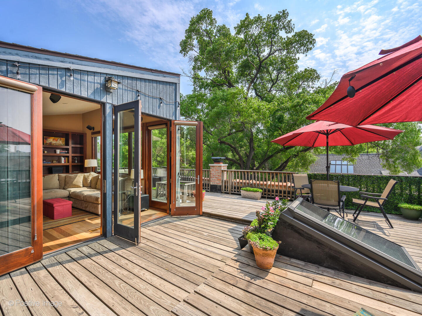 1349 W Webster Avenue 5