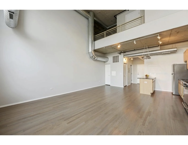 6 S Laflin Street 110S