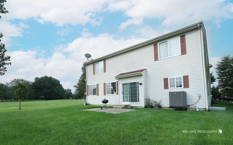 Tiny photo for 39843 Stoneywood Drive, Beach Park, IL 60083 (MLS # 12738617)