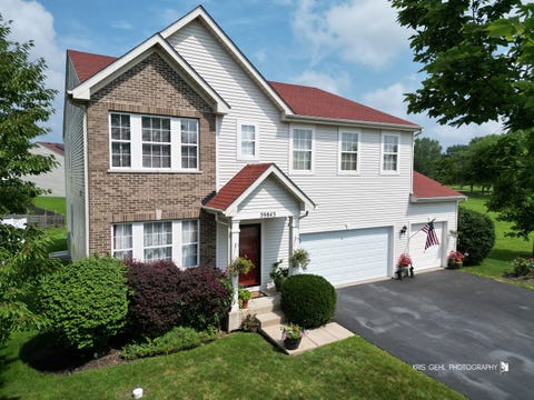 Photo of 39843 Stoneywood Drive, Beach Park, IL 60083 (MLS # 12738617)