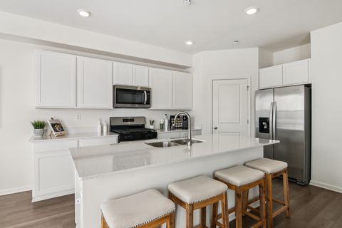 Tiny photo for 2914 Rainier Drive, Pingree Grove, IL 60140 (MLS # 12634176)