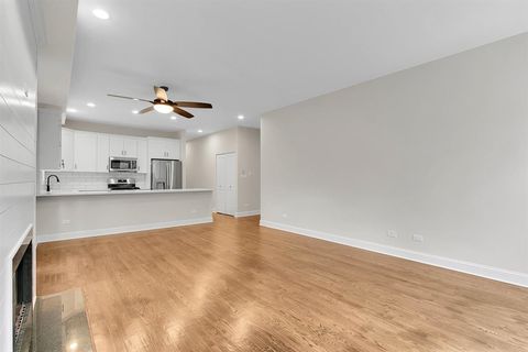 Tiny photo for 1322 W Belmont Avenue #2W, Chicago, IL 60657 (MLS # 12480571)
