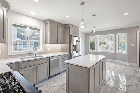 Tiny photo for 6710 W Golfview Lane, Palos Heights, IL 60463 (MLS # 12511979)