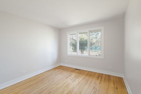 Tiny photo for 6710 W Golfview Lane, Palos Heights, IL 60463 (MLS # 12511979)