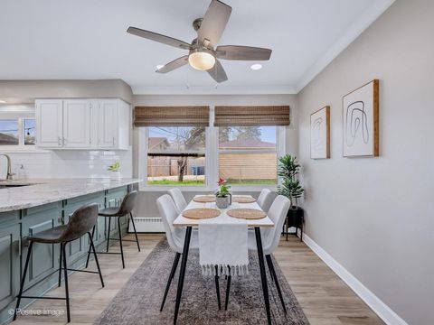 Tiny photo for 657 W Armitage Avenue, Elmhurst, IL 60126 (MLS # 12636568)