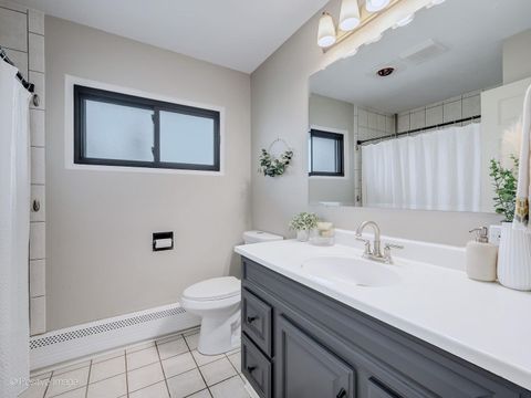Tiny photo for 657 W Armitage Avenue, Elmhurst, IL 60126 (MLS # 12636568)