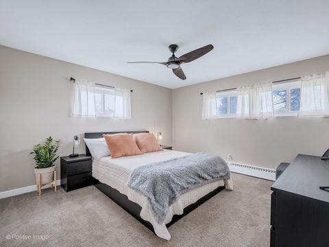 Tiny photo for 657 W Armitage Avenue, Elmhurst, IL 60126 (MLS # 12636568)