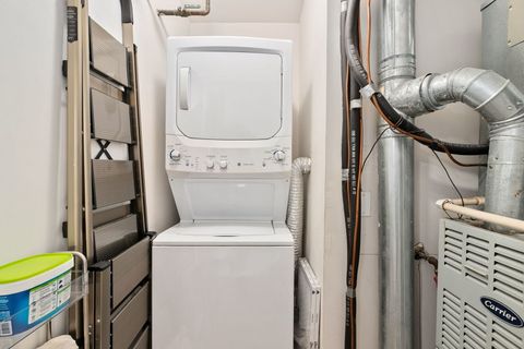 Tiny photo for 2337 W Wolfram Street #411, Chicago, IL 60618 (MLS # 12461186)
