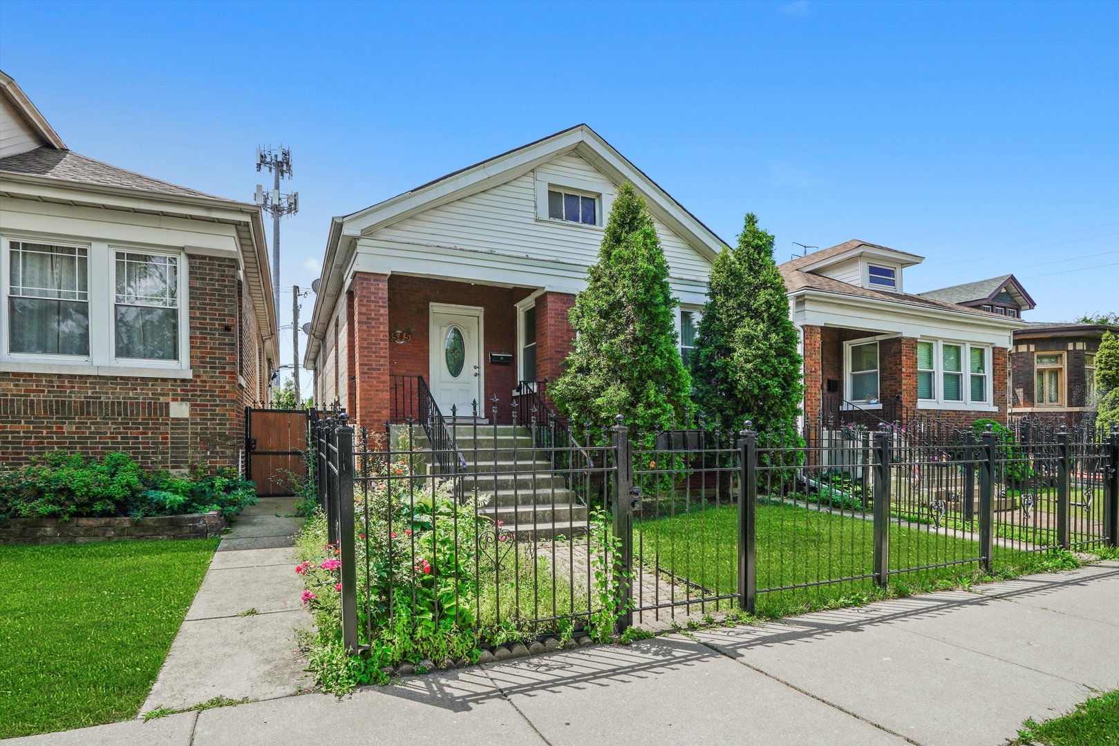 3545 W 62nd Place