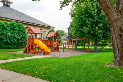 Tiny photo for 190 Leonard Wood S #106, Highland Park, IL 60035 (MLS # 12747019)