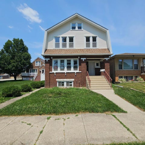 Photo of 2626 W 96th Place, Evergreen Park, IL 60805 (MLS # 12717374)