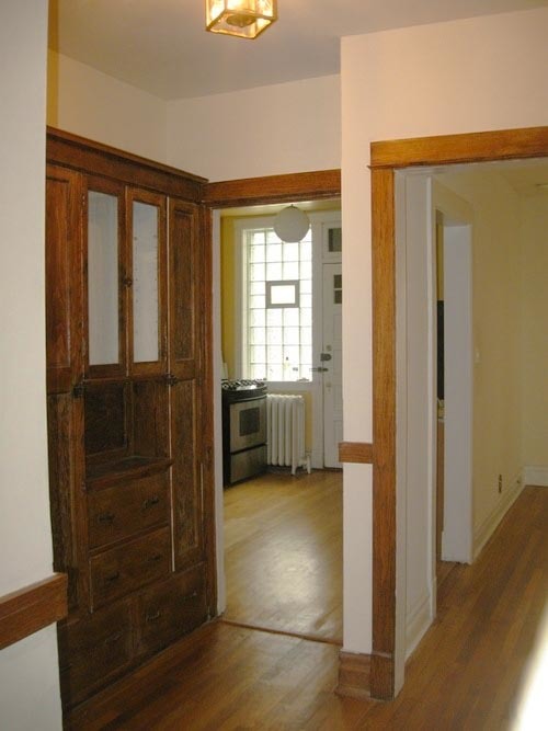 6535 N Bosworth Avenue