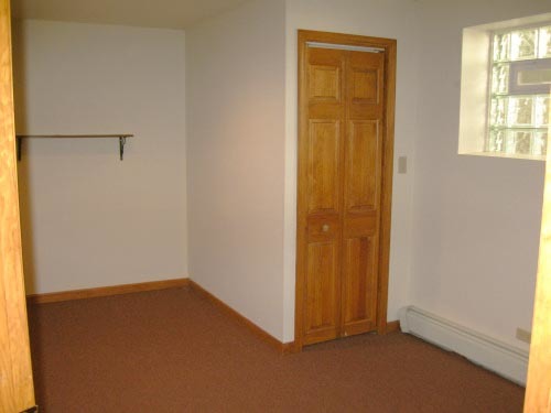 6535 N Bosworth Avenue