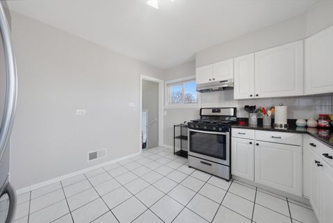 Tiny photo for 3626 S 56th Court, Cicero, IL 60804 (MLS # 12594091)