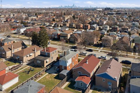 Tiny photo for 3626 S 56th Court, Cicero, IL 60804 (MLS # 12594091)