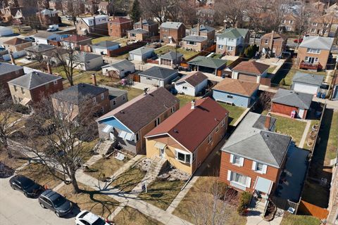 Tiny photo for 3626 S 56th Court, Cicero, IL 60804 (MLS # 12594091)