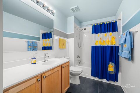 Tiny photo for 577 Cardinal Avenue, Oswego, IL 60543 (MLS # 12600154)