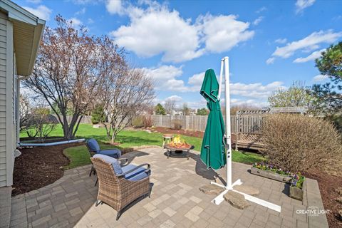 Tiny photo for 577 Cardinal Avenue, Oswego, IL 60543 (MLS # 12600154)