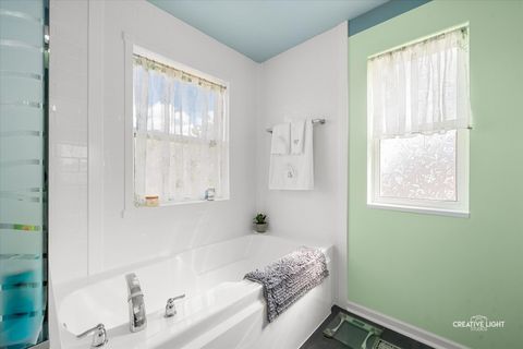 Tiny photo for 577 Cardinal Avenue, Oswego, IL 60543 (MLS # 12600154)