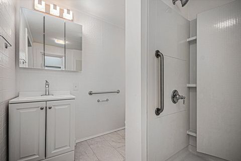 Tiny photo for 819 Pearl Street, Aurora, IL 60505 (MLS # 12596505)