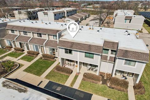 Tiny photo for 673 Cardinal Court, Grayslake, IL 60030 (MLS # 12576509)