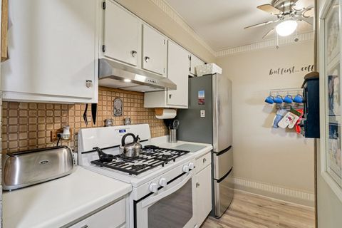 Tiny photo for 673 Cardinal Court, Grayslake, IL 60030 (MLS # 12576509)