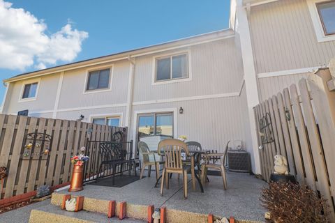 Tiny photo for 673 Cardinal Court, Grayslake, IL 60030 (MLS # 12576509)