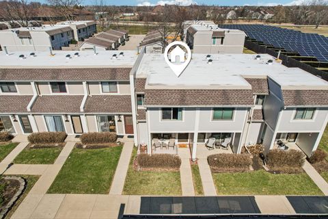 Tiny photo for 673 Cardinal Court, Grayslake, IL 60030 (MLS # 12576509)