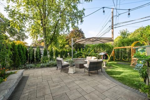 Tiny photo for 116 E Orchard Street, Arlington Heights, IL 60005 (MLS # 12512261)