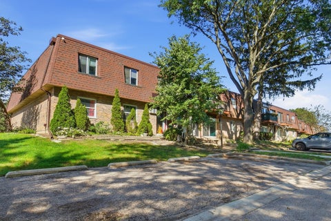 735 Grove Drive Unit 214, Buffalo Grove, IL 60089 - #: 12772757