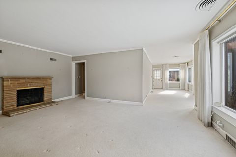 Tiny photo for 787 E Golf Road, Des Plaines, IL 60016 (MLS # 12551360)