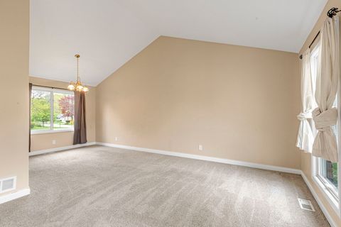 Tiny photo for 6 Cambridge Court, Cary, IL 60013 (MLS # 12634957)