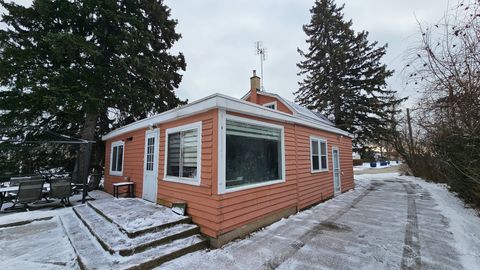 Tiny photo for 1124 Jackson Court, Waukegan, IL 60085 (MLS # 12554062)