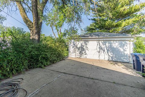 A home in Des Plaines