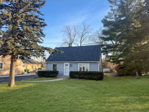 Photo of 405 E Prairie Avenue, Lombard, IL 60148 (MLS # 12671241)