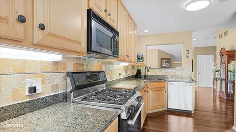 Tiny photo for 2727 Old Woods Trail #2727, Plainfield, IL 60586 (MLS # 12632400)
