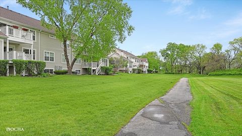 Tiny photo for 2727 Old Woods Trail #2727, Plainfield, IL 60586 (MLS # 12632400)