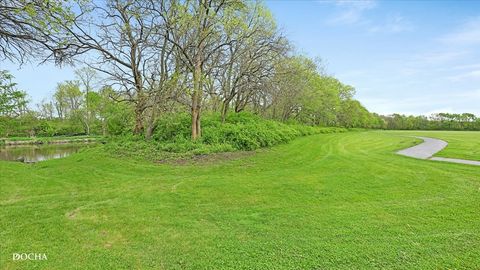 Tiny photo for 2727 Old Woods Trail #2727, Plainfield, IL 60586 (MLS # 12632400)