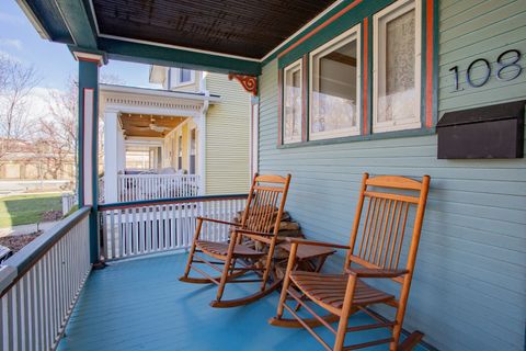 Tiny photo for 108 Wesley Avenue, Oak Park, IL 60302 (MLS # 12600520)