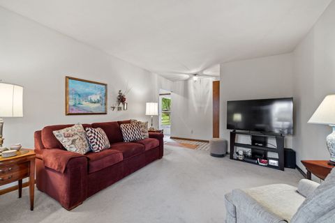 Tiny photo for 927 Putnam Drive, Lockport, IL 60441 (MLS # 12460065)